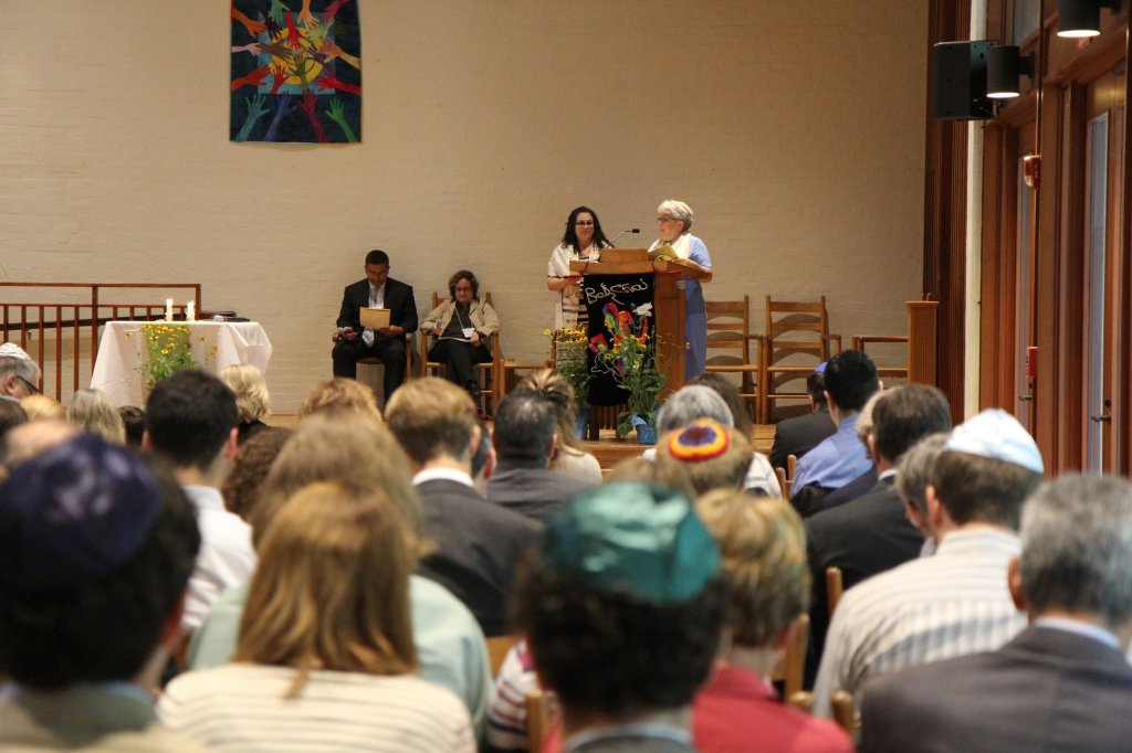 Rabbi Deborah Bodin Cohen, Jewish picture book author, leader services at Congregation Beth Chai. 